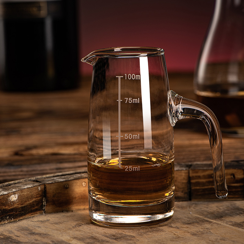 Thickened foreign liquor and white spirit dispenser, 100ml dispenser with handle, 80ml white spirit cup gift box set Specification drawing