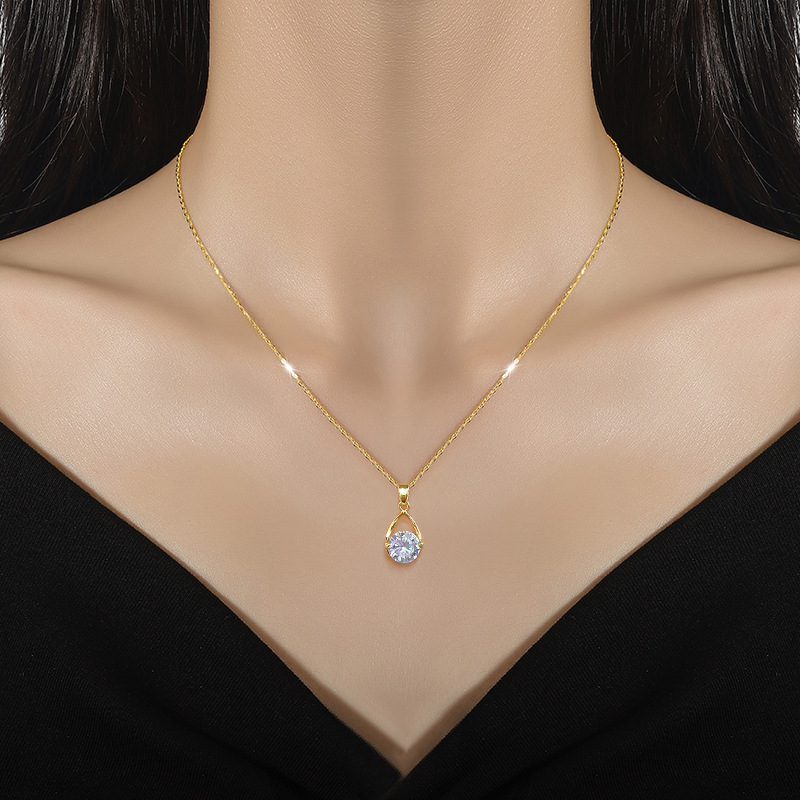 【 Titanium Steel 】 Light luxury style, real gold, magnificent water drop zircon necklace, versatile collarbone chain for female Internet celebrities, titanium steel chain details Picture