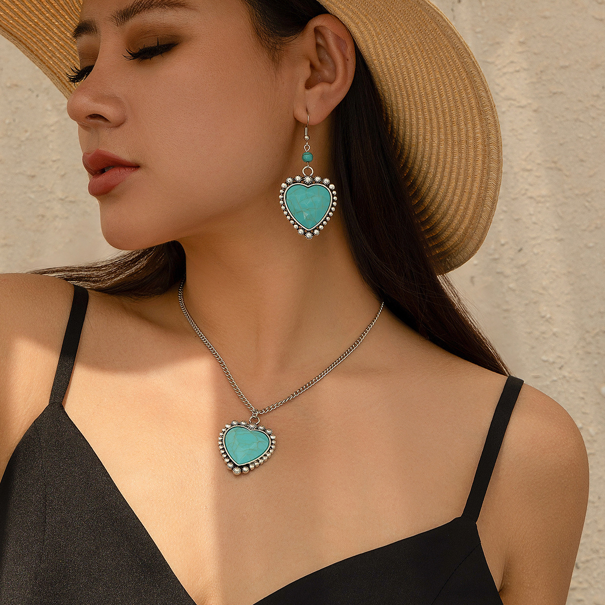European and American cross-border vacation ethnic style turquoise coconut tree necklace simple threaded heart necklace jewelry set full figure