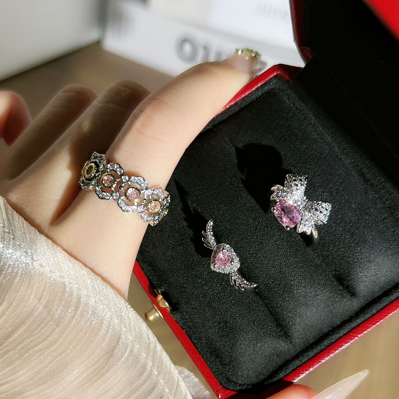 Luxurious shadow lace hollowed-out two-color open ring, youthful pink diamond bow heart sweet and cool light luxury ring full figure
