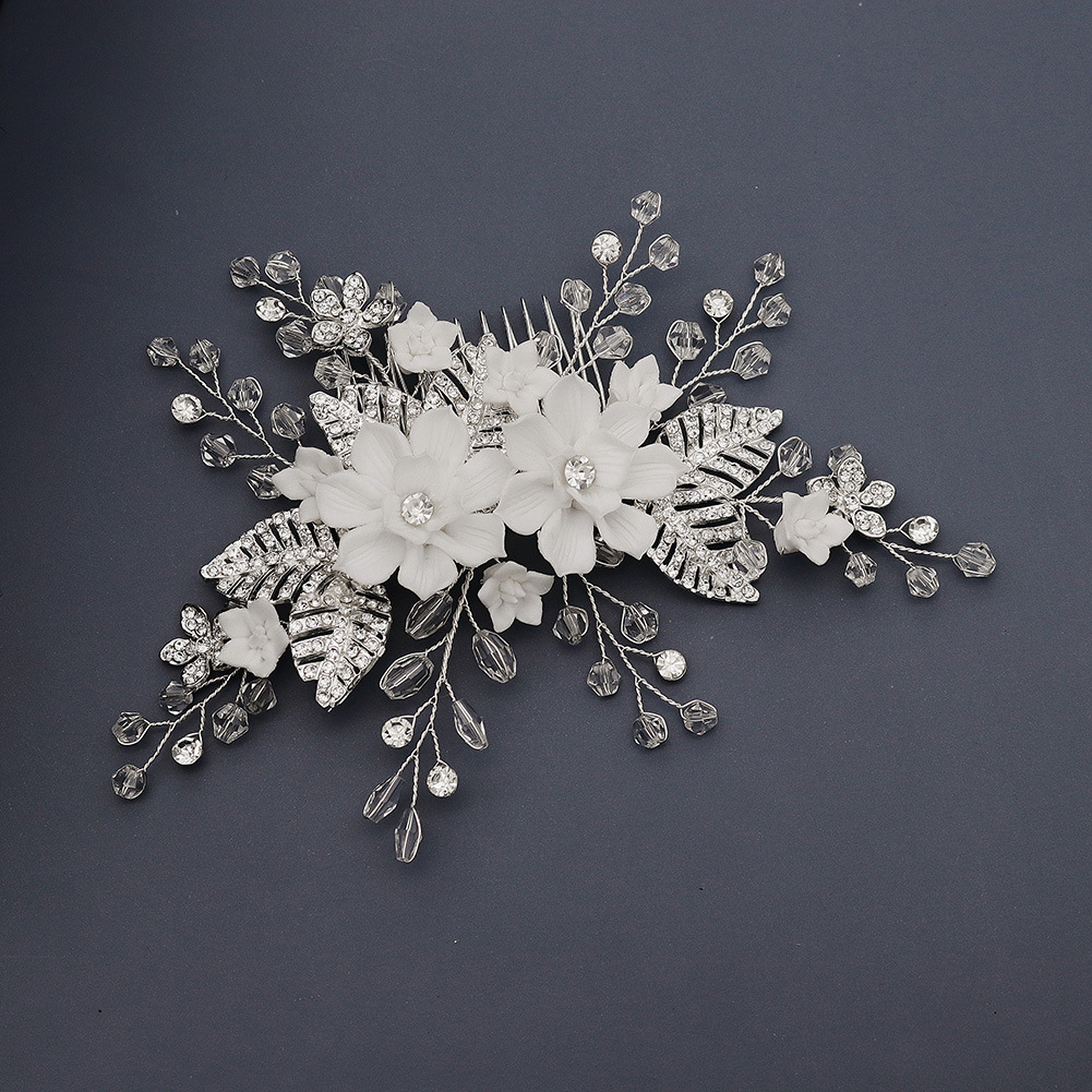 European and American bride accessories, alloy insert combs, photography photos, wedding gowns, evening gowns, hair accessories, white handcrafted soft clay flower hair combs Specification drawing