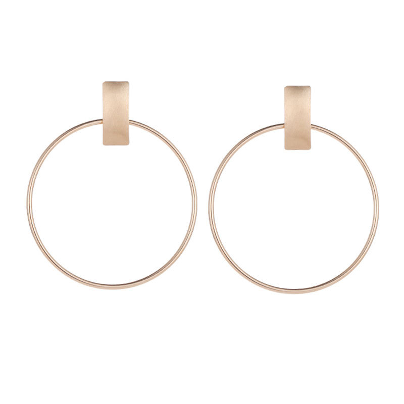European and American InS-style simple round stud earrings, Japanese and Korean fashionable creative design ring stud earrings manufacturer accessories wholesale Application Scenario