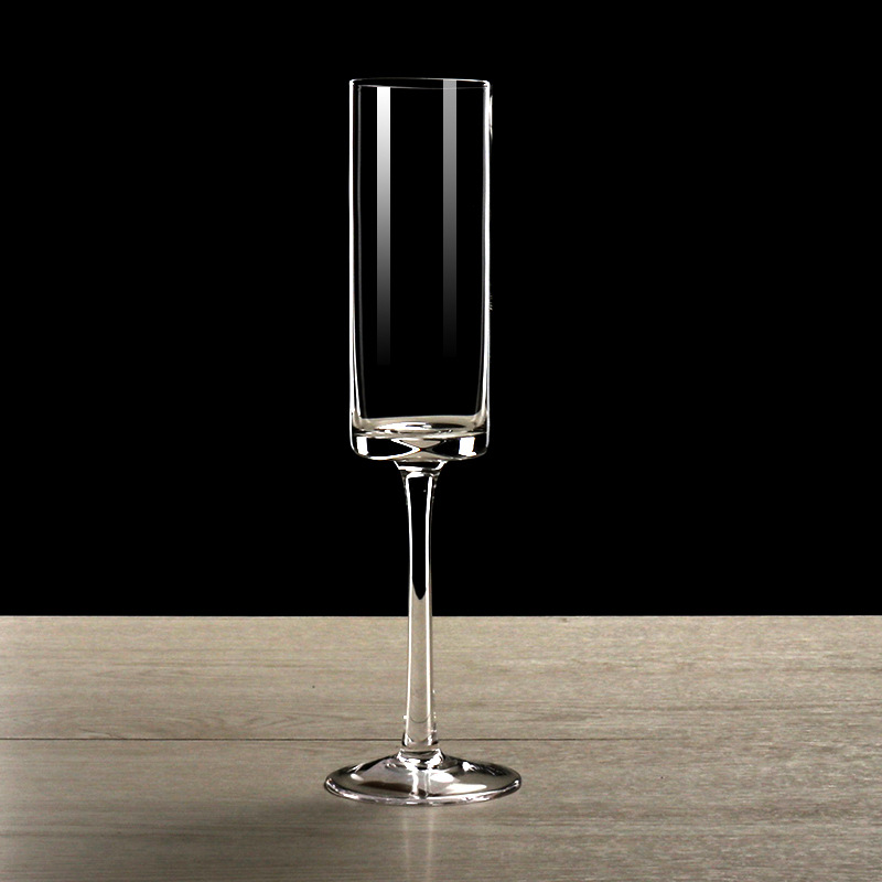 Special offer handcrafted crystal glass straight-through champagne glasses, highball glasses, white wine glasses wholesale, hotel household champagne glasses full figure
