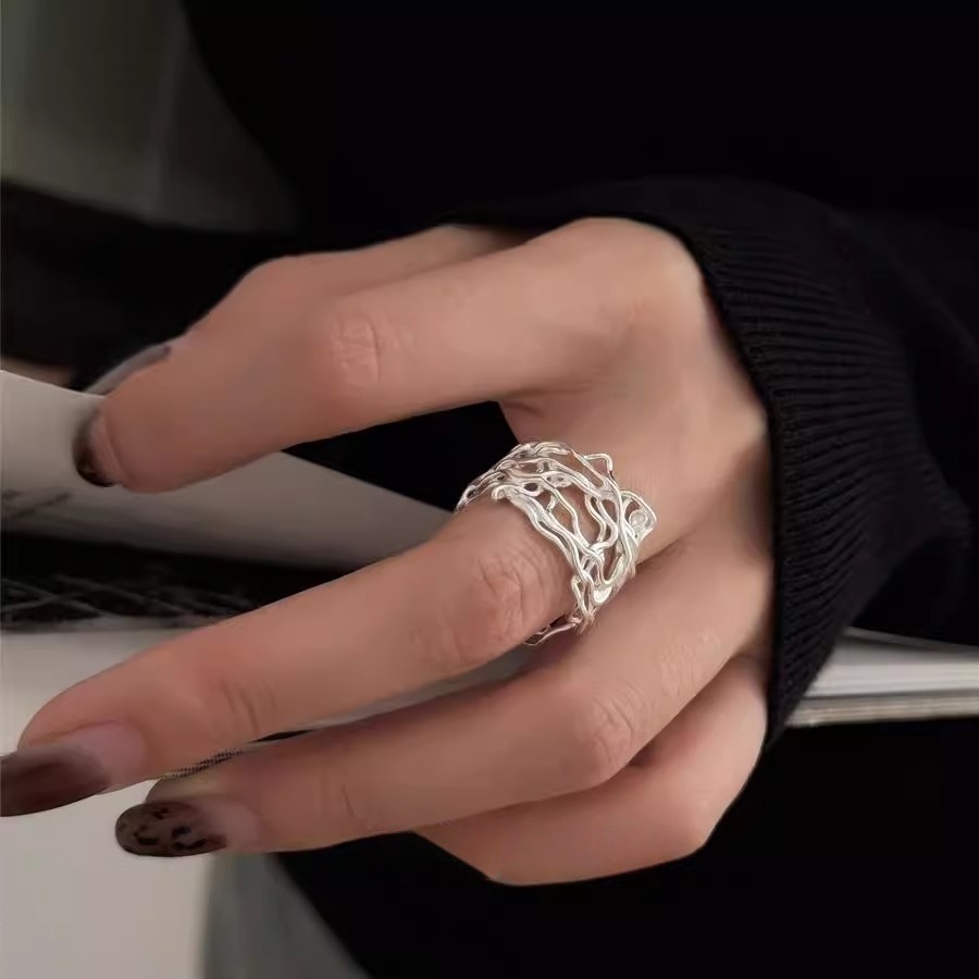 Irregular-woven mesh hollowed-out line ring for women, 925 sterling silver, with a unique ins style, light luxury and niche high-end ring details Picture