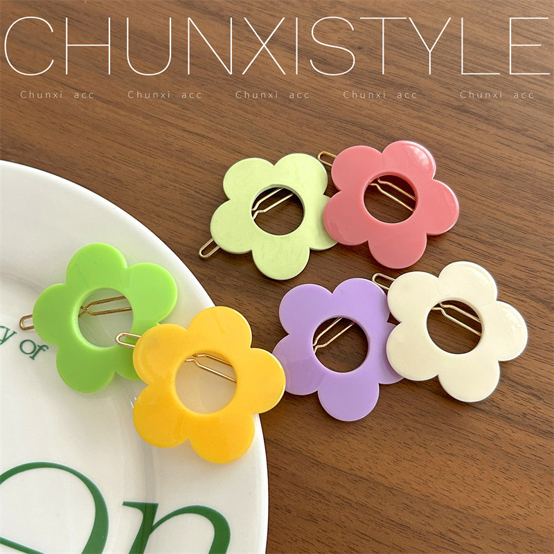 Acrylic flower clips, straight clips, children's and babies' hair clips, bangs clips, Korean ins girls' headwear and hair accessories full figure