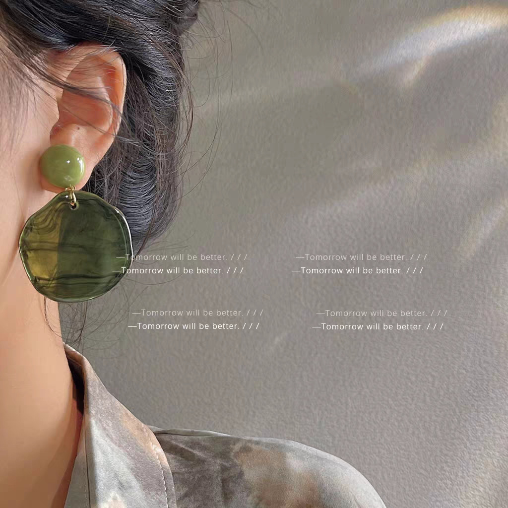 Retro French misty dark green earrings, Hong Kong-style exaggerated irregular blurred stud earrings, and unique female ear clips details Picture