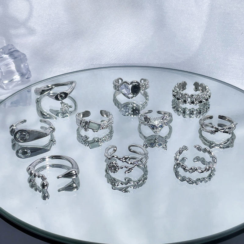 Irregular, unique, plain ring, simple and fashionable open ring, a cold and aloof style for women, with a sense of high-end elegance, sweet and cool, light luxury ring Specification drawing