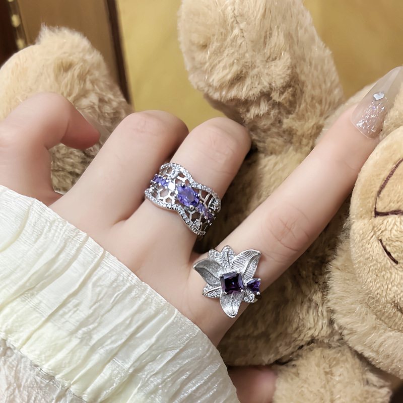 A light luxury purple diamond zircon sweet and cool flower open ring for women on Instagram, with a cold style and a niche high-end feel full figure