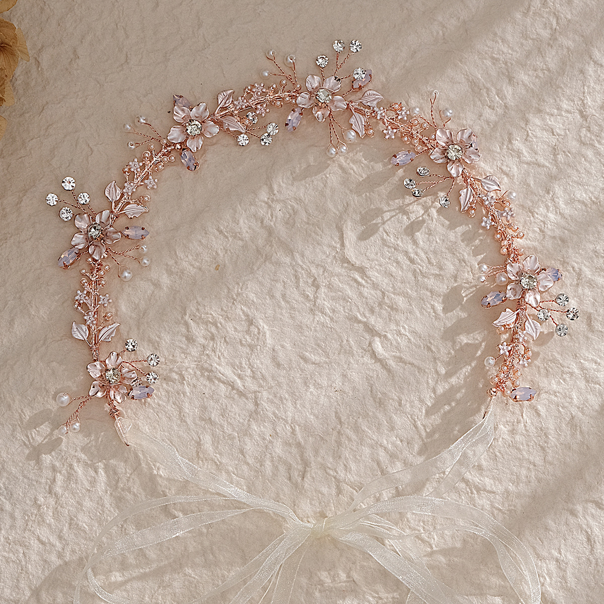 European and American simple handcrafted pearl bride headband, rose gold jelly water diamond alloy headband, wedding headwear accessories details Picture