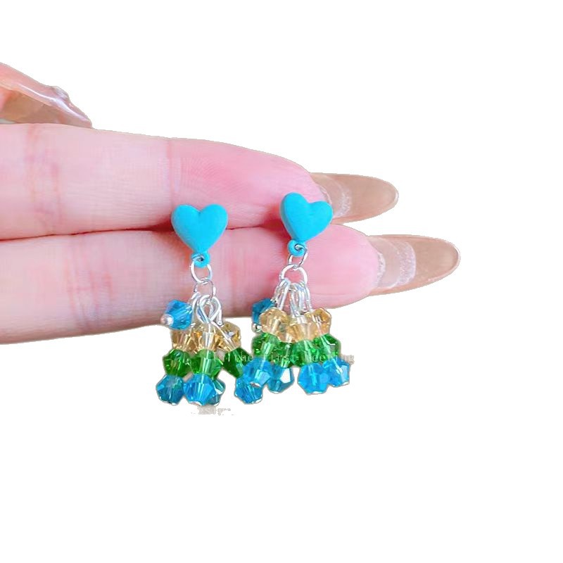 Heart-shaped crystal beaded earrings, women's dopamine, niche high-end design sense earrings, 2025 new best-selling earrings Item Picture