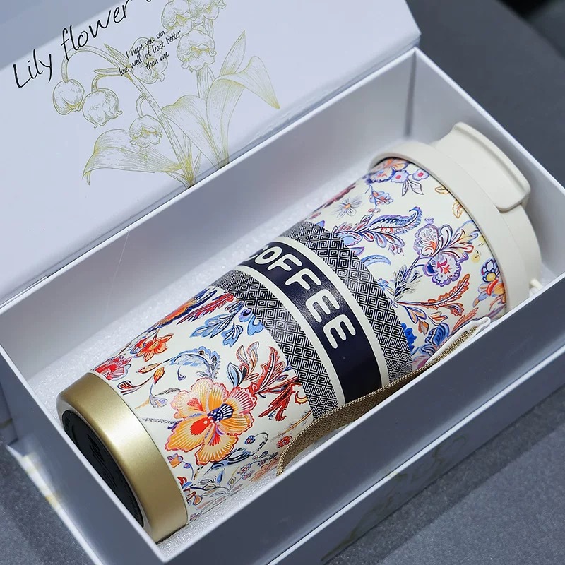 New stainless steel coffee cups, Bawang Tea Lady car gift water cups, double-drinking insulated cups, straw cups, factory direct sales Application Scenario