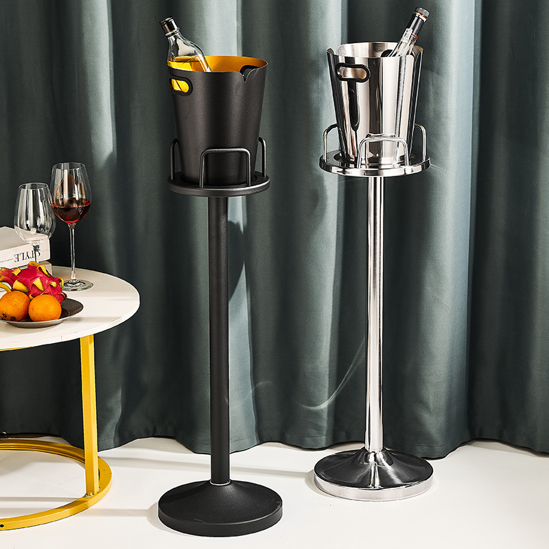 New floor-standing champagne barrel ice barrel set for bars and clubs, thickened ice barrel stand, soft decoration design, chilled wine for dining Application Scenario