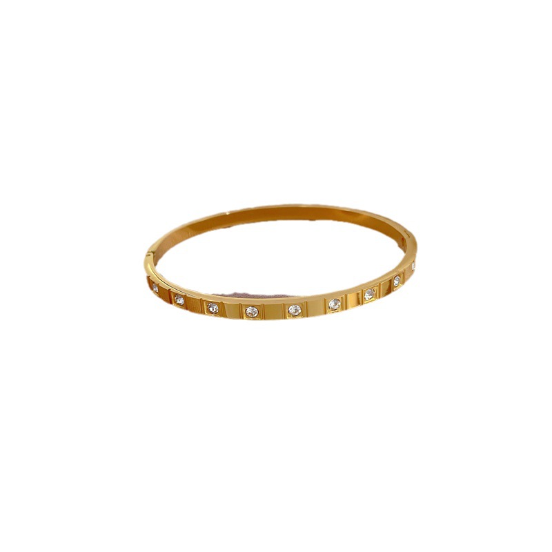 【 All-titanium Steel 】 European and American INS style full diamond titanium steel bracelet, minimalist cross-border retro fashionable stainless steel jewelry Item Picture