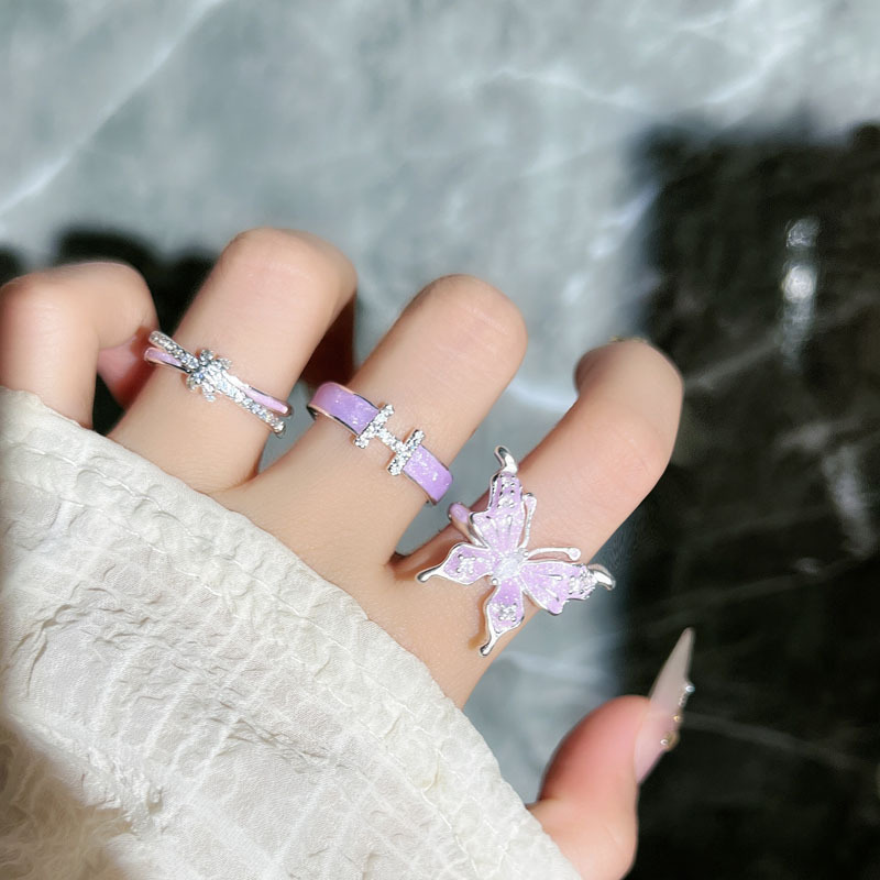 Summer accessory: Silver-plated matte pink purple dynamic butterfly enamel exquisite ring, a sweet and versatile ring for women's personality full figure