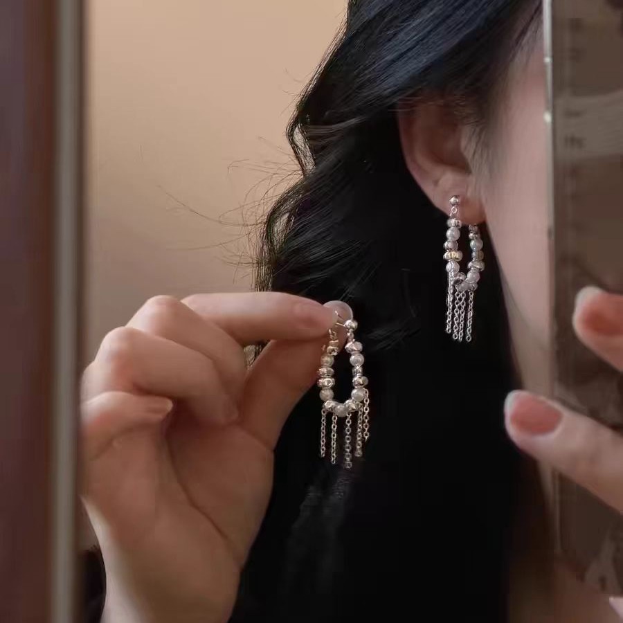 Suiguang: 2025 New retro light luxury pearl beaded irregular style, cold and elegant Suzhou earrings and earrings full figure