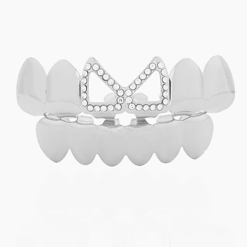 2025 New hip-hop two-hole tooth drill Halloween stage HIPHOP nightclub Trendy denture prop Application Scenario