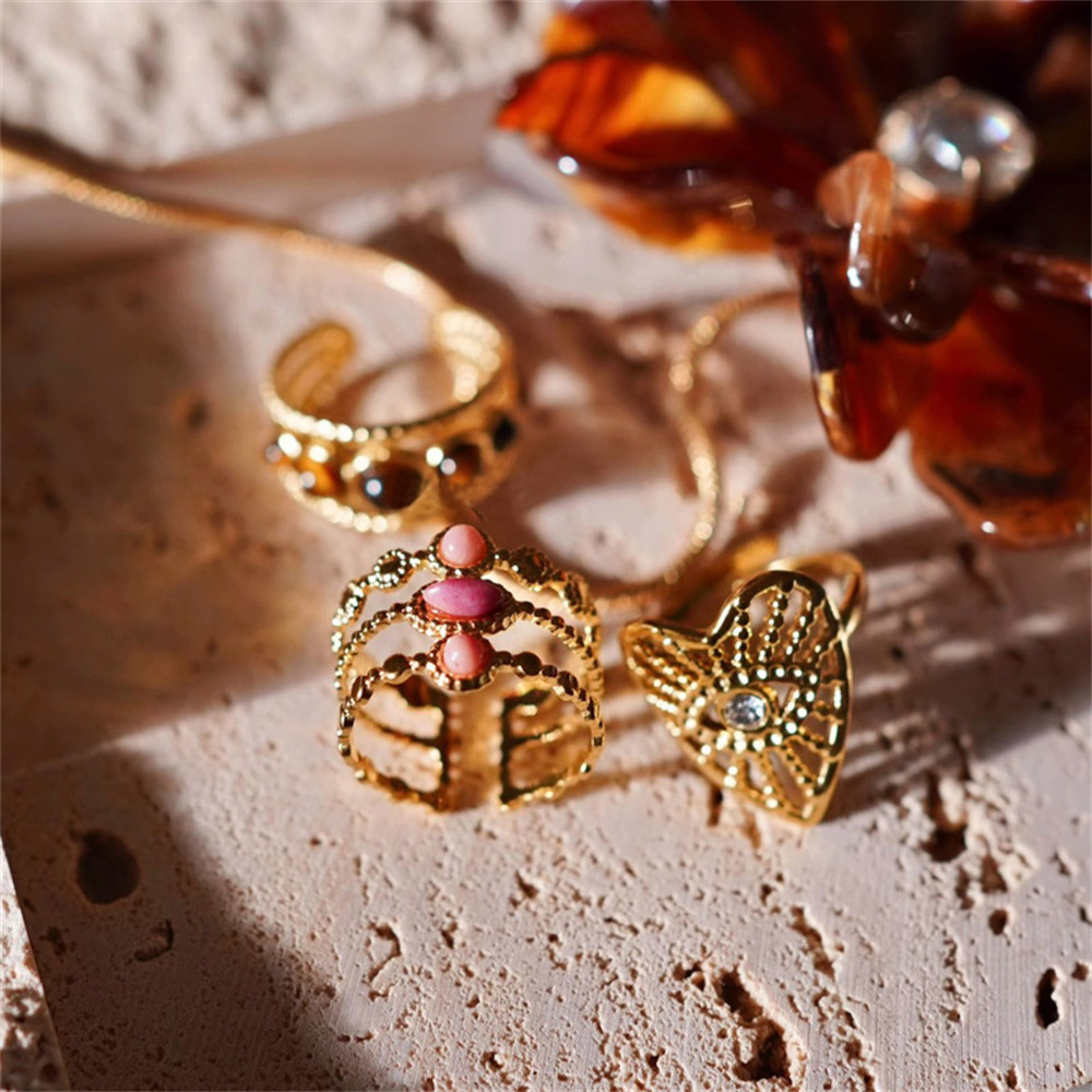 A mid-style heart multi-layer layered ring for women, a small European and American light luxury high-end, exquisite and versatile open index finger ring Application Scenario