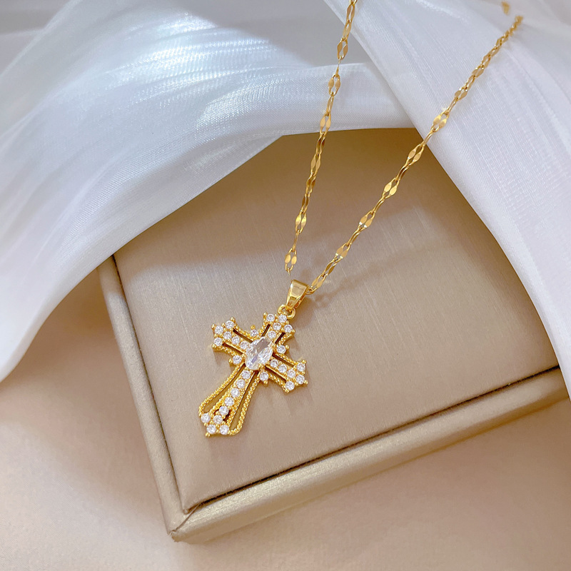 【 Titanium Steel 】 Cross light Luxury style, luxurious full diamond necklace, versatile collarbone chain for female Internet celebrities, titanium steel chain Specification drawing