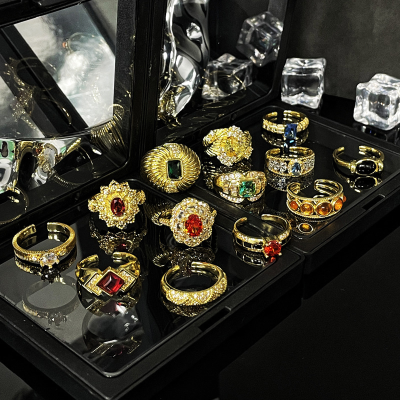 Medieval court-style hollowed-out pattern fashionable open ring, sweet and cool lace light luxury high-end cross-border index finger ring details Picture