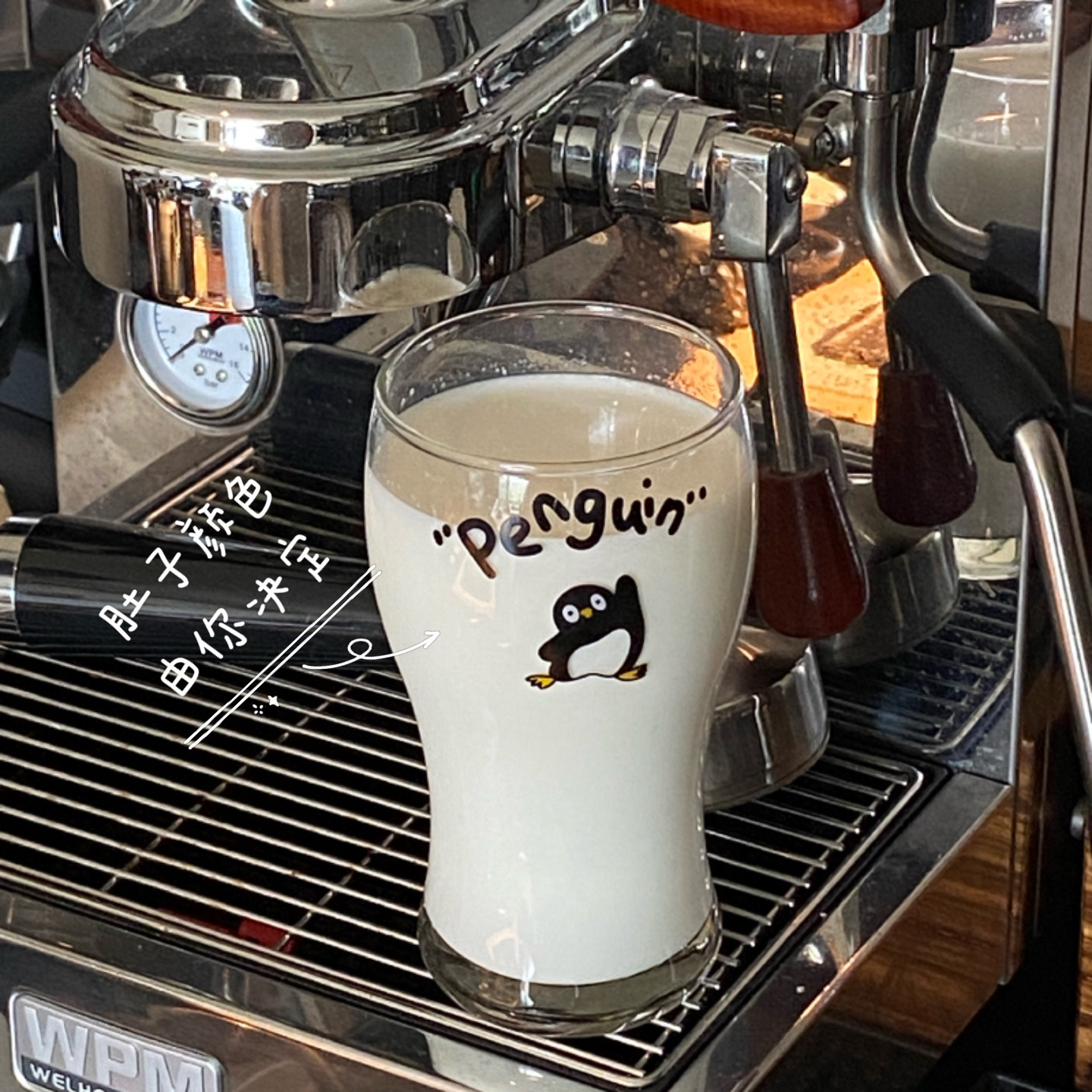 Manmang made cute penguin juice cups, summer Instagram retro beer mugs, large-capacity cold drink cups with big bellies full figure