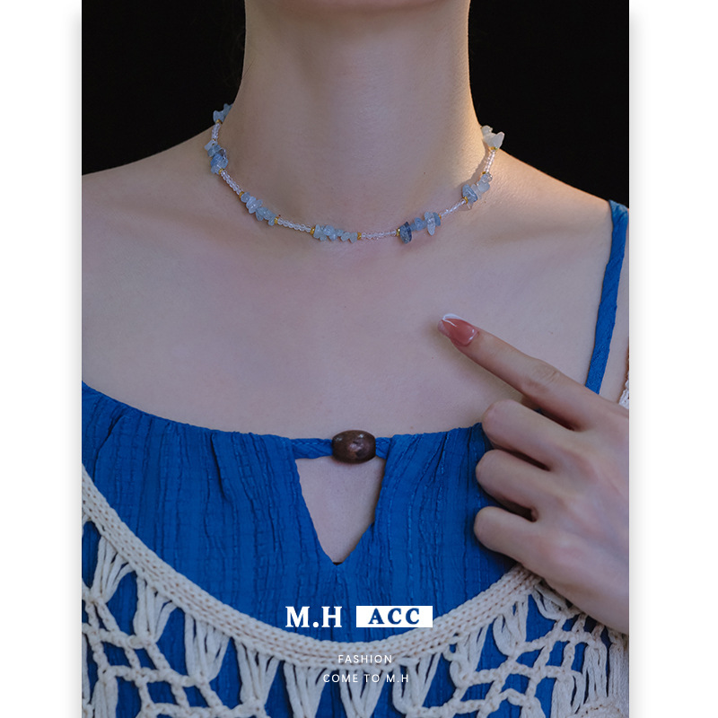Aquamarine crystal beaded necklace for women 2025 New style, light luxury, niche, fresh and fashionable, irregular collarbone chain accessory full figure