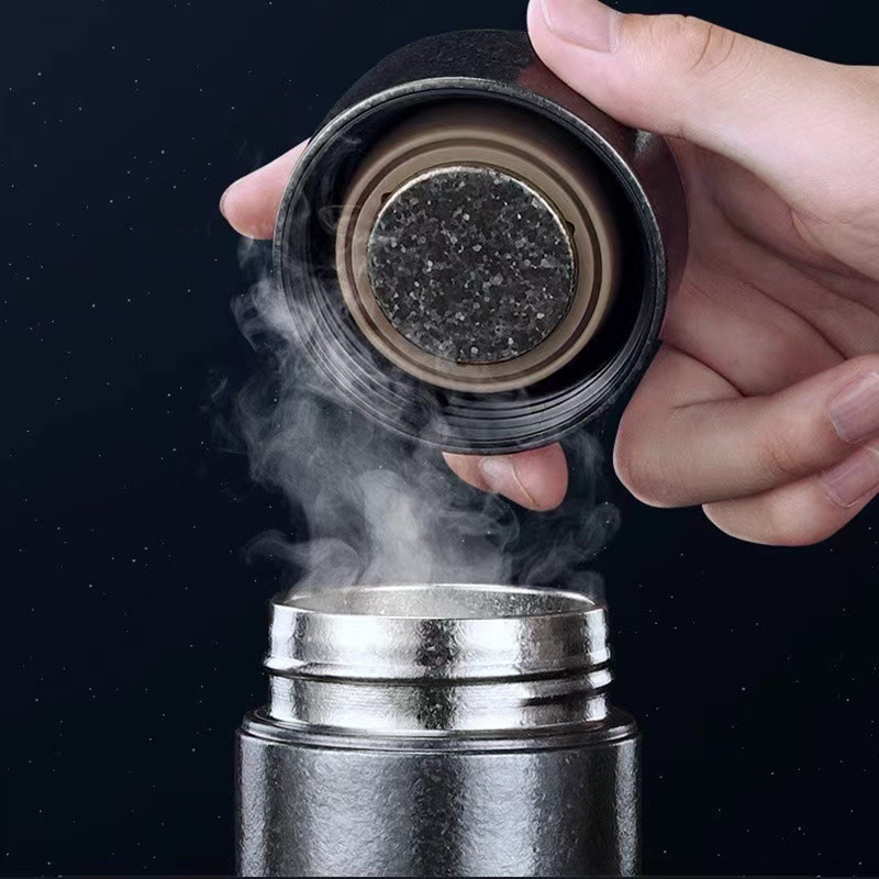 Customized LOGO for high-end men's and women's pure titanium insulated cups, cold preservation, health care and wellness titanium alloy double-layer vacuum water cups details Picture