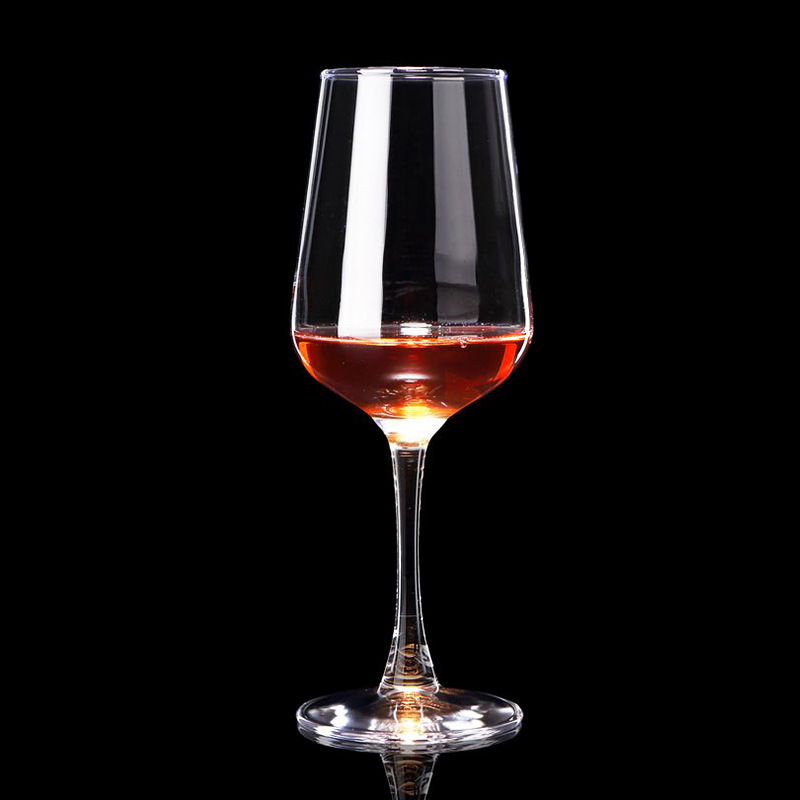 The Green Apple Phantom series of red wine glasses, highball glasses, enhanced wine glasses, foreign wine glasses, restaurant and bar logo printing Application Scenario