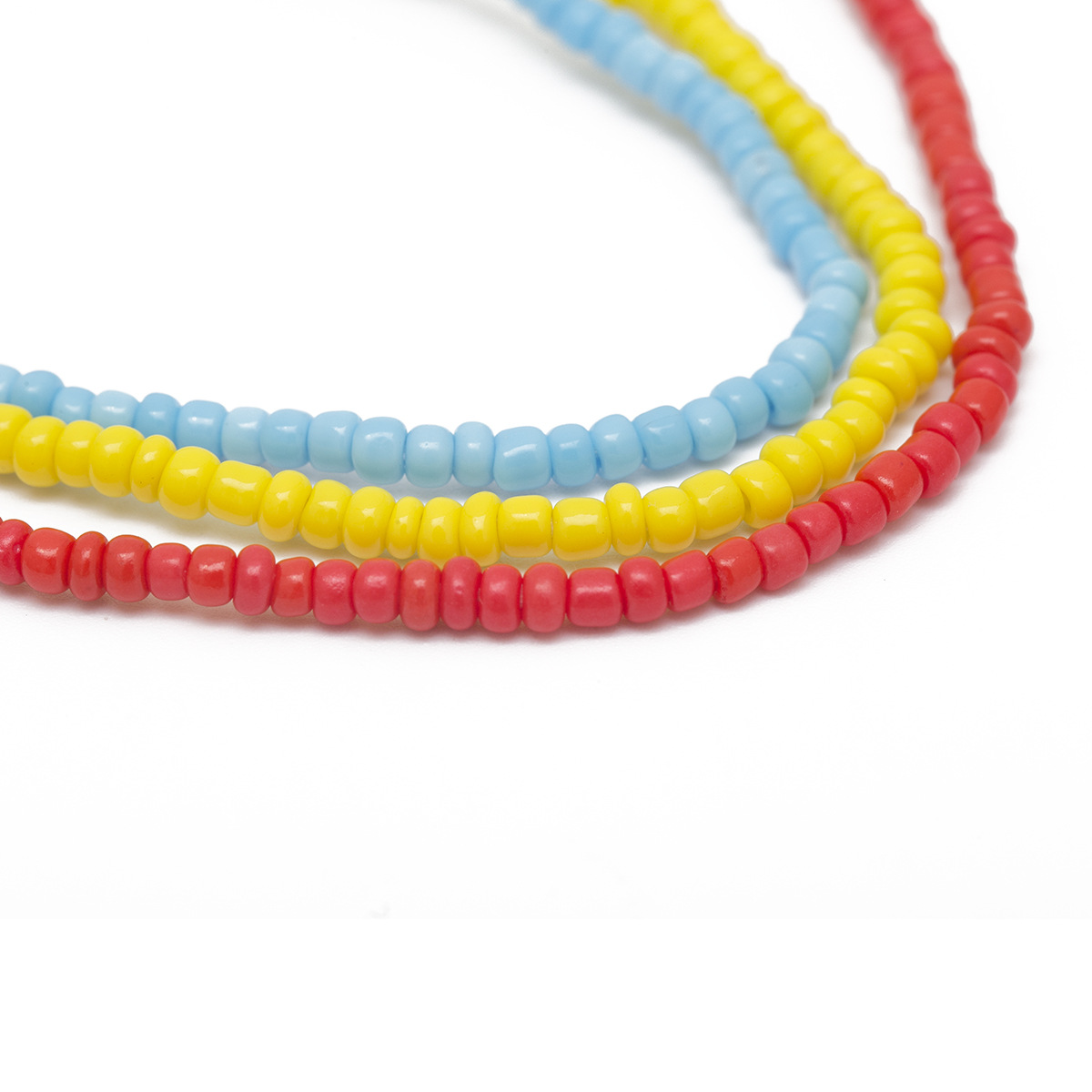 European and American cross-border jewelry, personalized and versatile, niche geometric necklaces for women, simple single-layer mixed-color rice bead handcrafted necklaces Item Picture