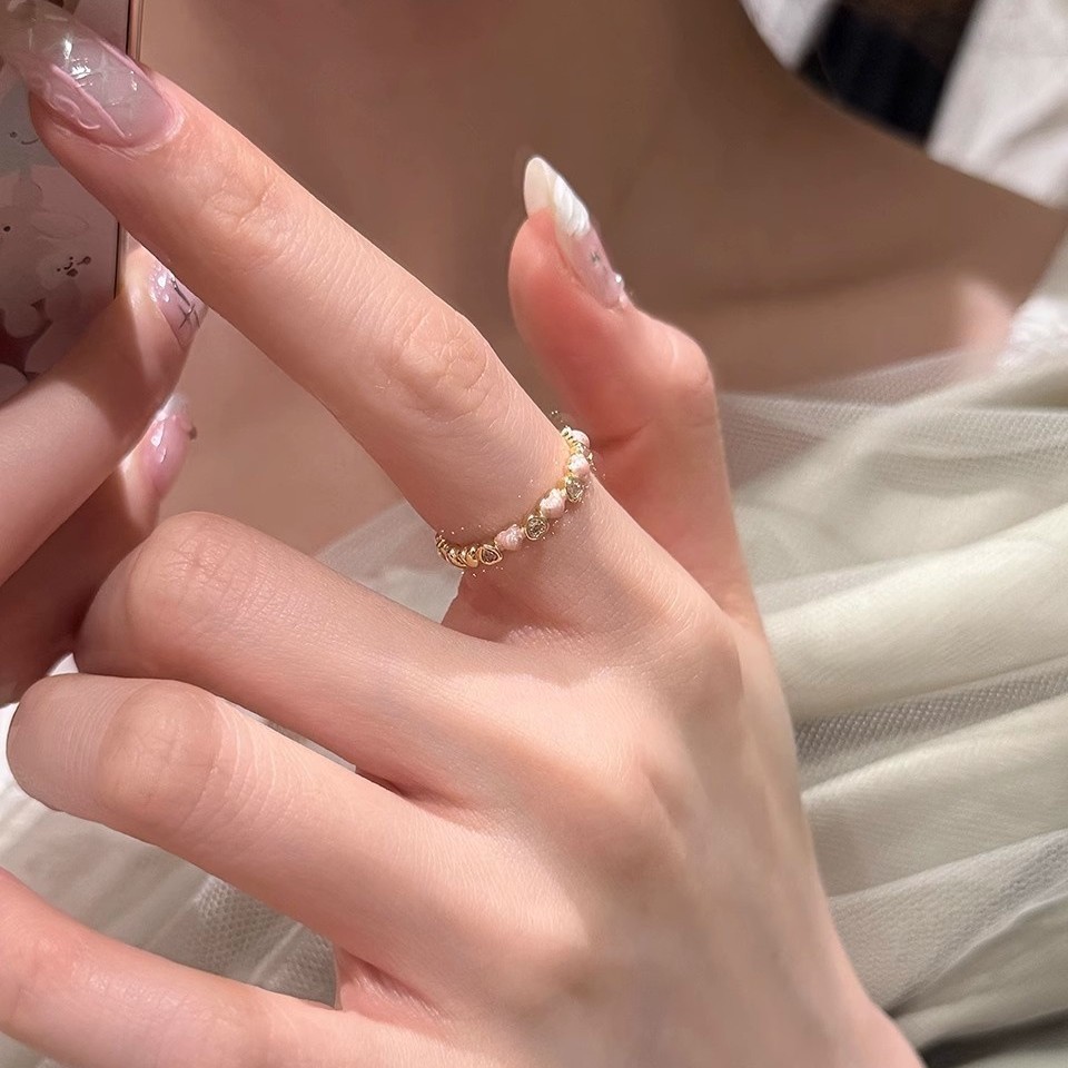 Korean-style pink glazed heart-shaped zircon ring, a niche design for women, light luxury and exquisite index finger ring, elegant open ring full figure