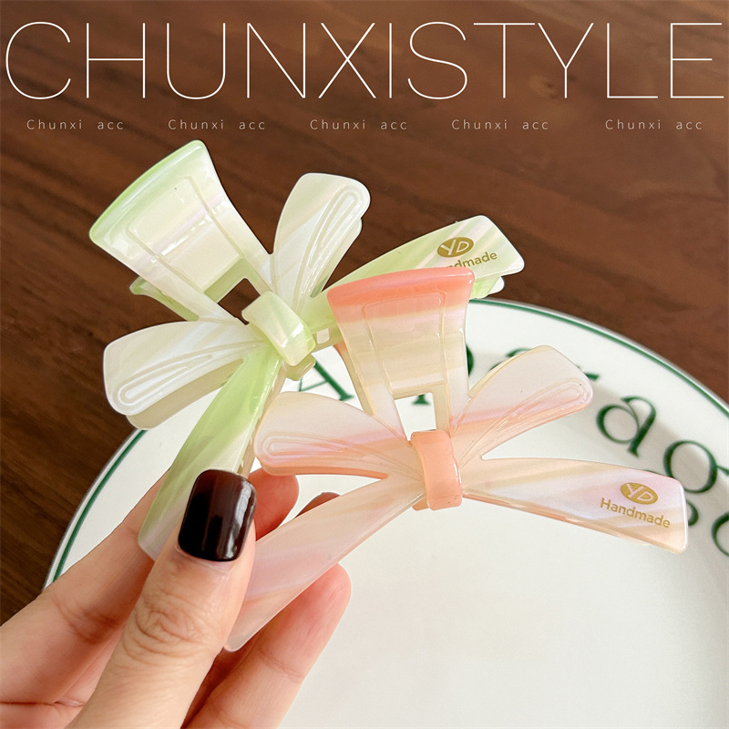 YD Caramel Sea Salt Acetic Acid Bow Clip French acetic Acid Hair Clip for Women 2025 New Style Shark clip at the back of the head Application Scenario