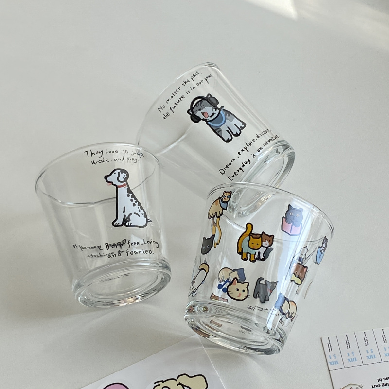 Japanese-style small wine cups, niche ins cartoon hook-shaped glass cups, heat-resistant small wine cups, coffee cups, gift box set full figure