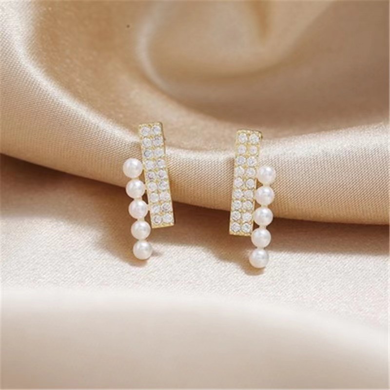 Japanese and Korean Instagram trendy and simple double-row diamond-encrusted pearl stud earrings for women, simple and versatile, high-end, light luxury and niche earrings Specification drawing