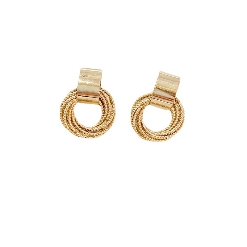 High-end Korean personalized earrings 2025, trendy and stylish, simple and fashionable stud earrings, women's silver needles Item Picture