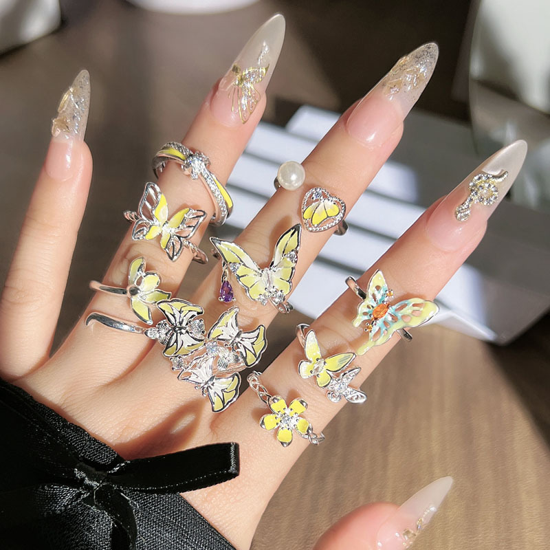 A Korean-style trendy mixed forest-themed yellow glazed butterfly flower open ring for women, with a light luxury and high-end feel details Picture