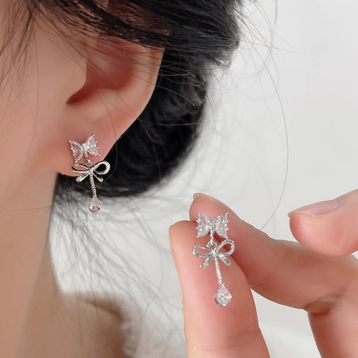 Teenage Date ~2025 New Bestseller Bow Sparkling Diamond Stud Earrings, exquisite, small, fashionable and versatile daily earrings full figure