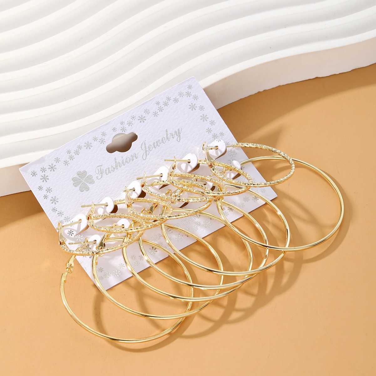 Best-selling accessories in Europe and America: Commuting exaggerated ear rings, 6-pair set of earrings, large and small circle alloy earrings Specification drawing