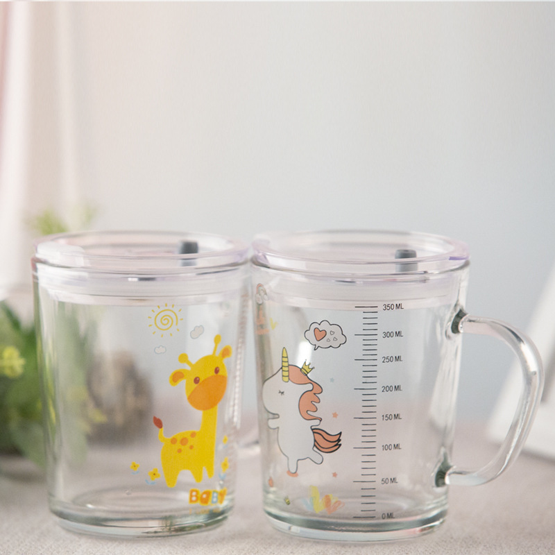 Children's milk cups, straws with LIDS, handles, graduated glass cups, cartoon breakfast cups, juice cups, advertising gifts Specification drawing