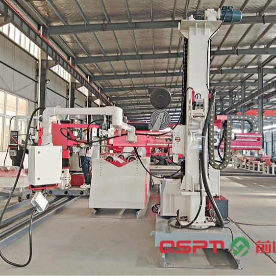 Cantilever pipe welding machine, with chuck drive for clamping and welding, is safe, efficient, time-saving and labor-saving details Picture