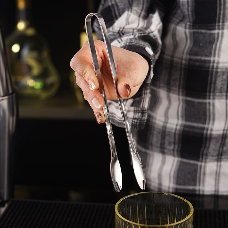 304 stainless steel ice tongs, ice clamps, thickened sugar cubes, ice cubes, multi-purpose tongs, bar counter utensils Application Scenario