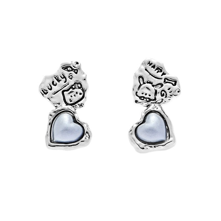 Original blue heart-shaped earrings, 925 silver needle, high-end and versatile stud earrings, elegant ins light luxury sweet cool style earrings for women Item Picture