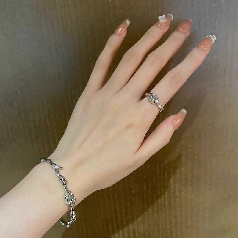 Chinese-style jade personalized bracelet, ring, women's set, ins open index finger ring, new Chinese-style high-end bracelet and jewelry Application Scenario