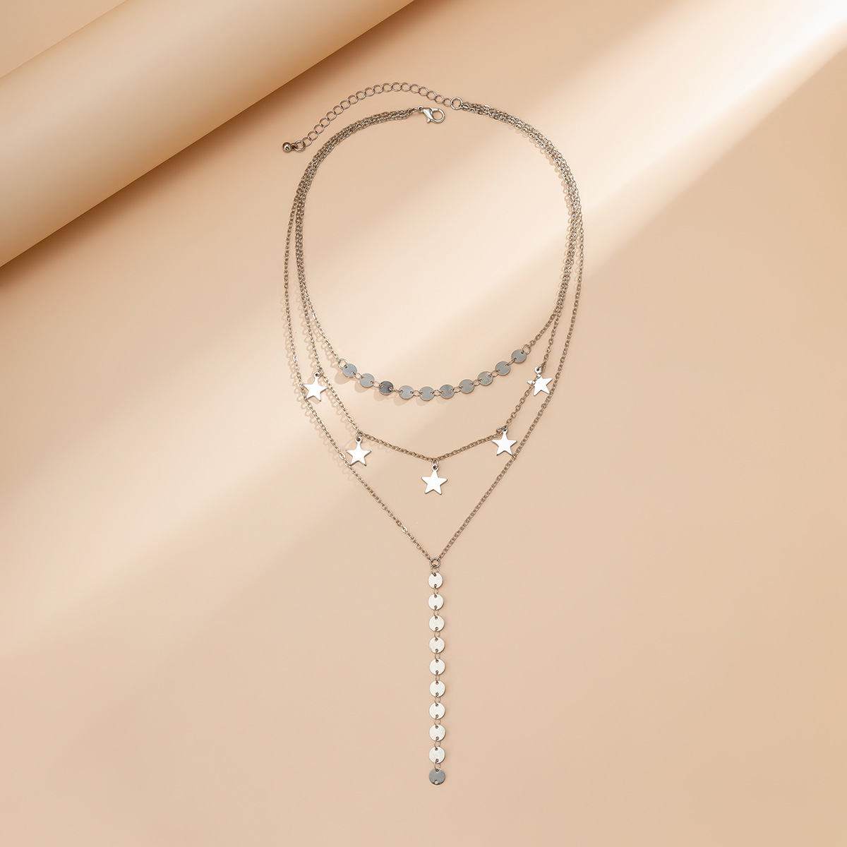 European and American cross-border jewelry fashion metal chain round tassel necklace, hip-hop multi-layer layered wearing niche necklace for women Application Scenario