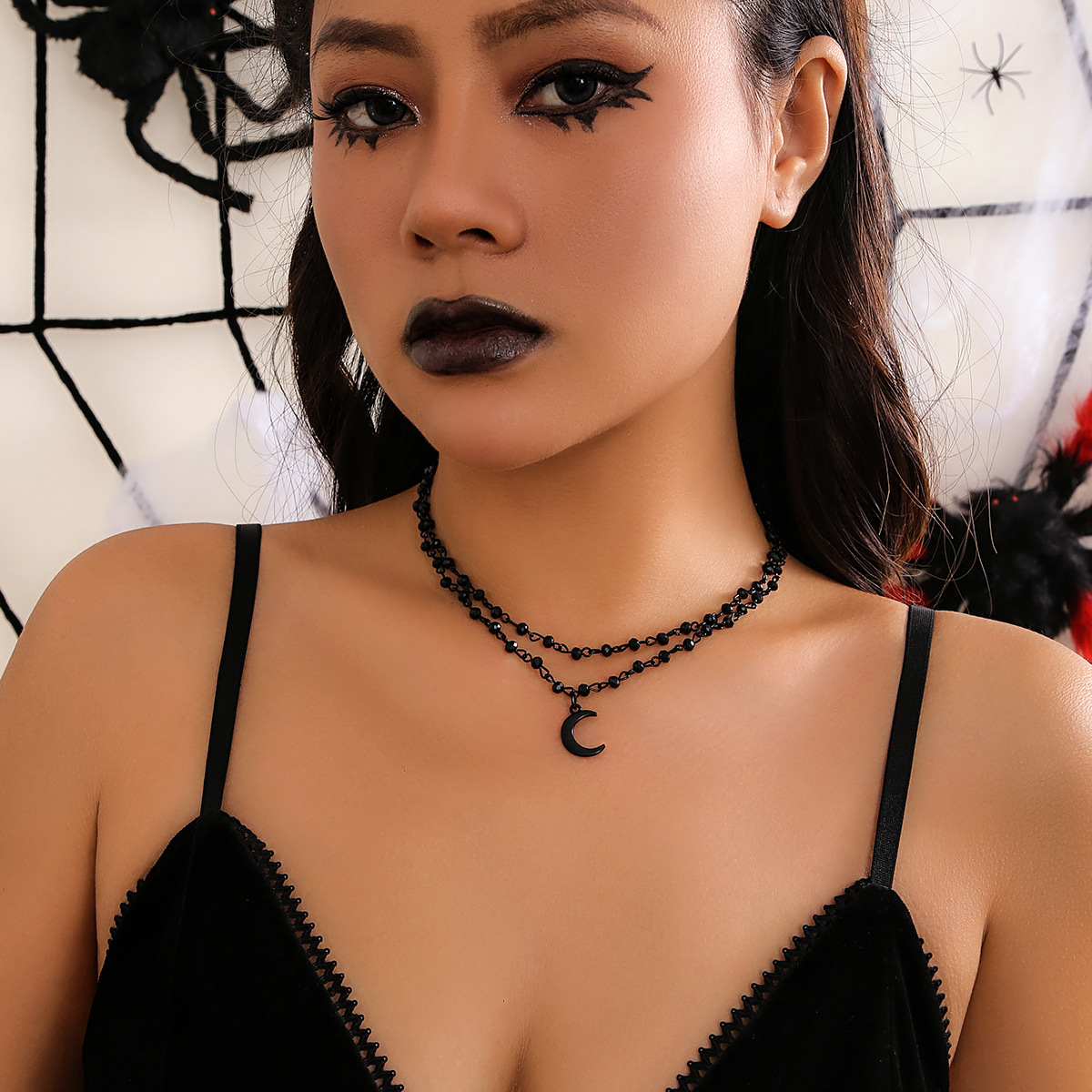 European and American cross-border jewelry, simple design sense, niche star tassel necklace, sweet and cool hip-hop single-layer round piece necklace Specification drawing