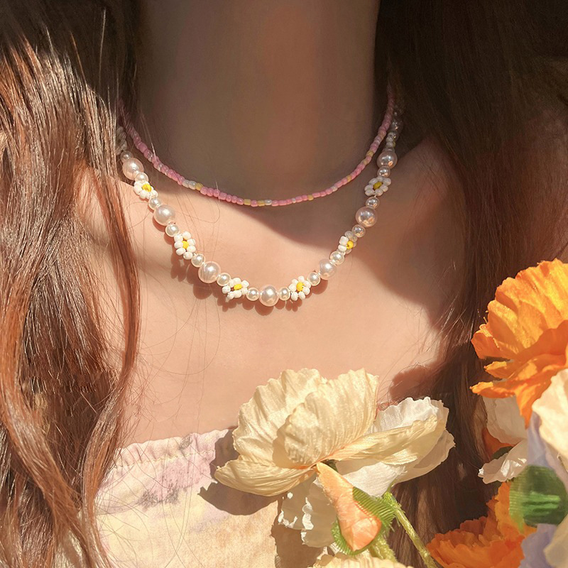 Sweet girl ~ Pink beaded flower double-layered necklace, a new summer 2023 accessory, forest-themed style collarbone chain full figure