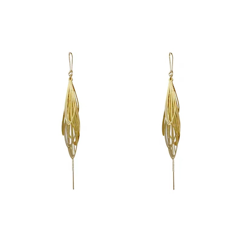 European and American ins hollowed-out leaf earrings, women's fashion, light luxury, niche design, long tassel ear thread, trendy earrings Item Picture
