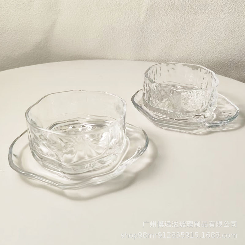 New Chinese-style sugar water bowl, irregular transparent glass bowl and plate set, high appearance level, dessert bowl, fruit yogurt, bird's nest bowl Application Scenario