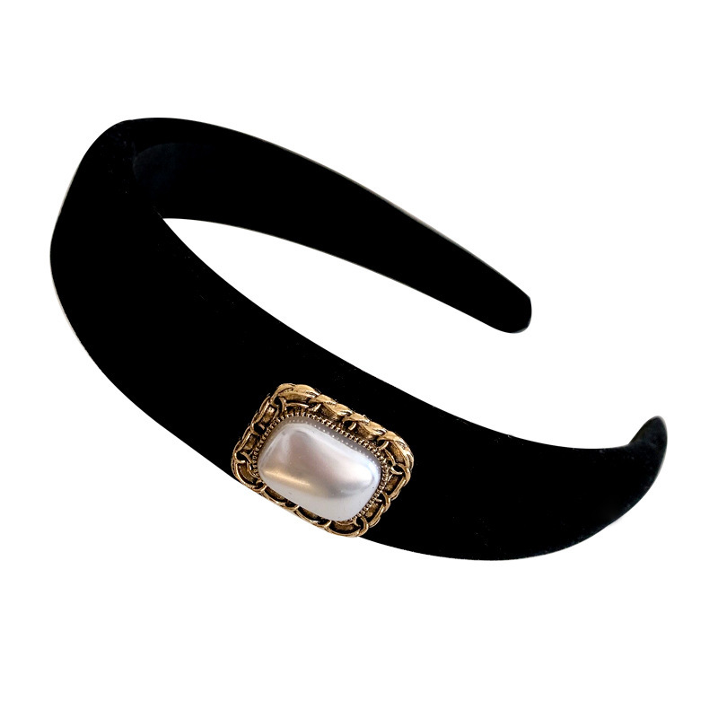 Retro black velvet hair band and hair accessory, high top hair band for washing face, spring and summer mid-style wide-edge pressure hair band, hair clip Item Picture