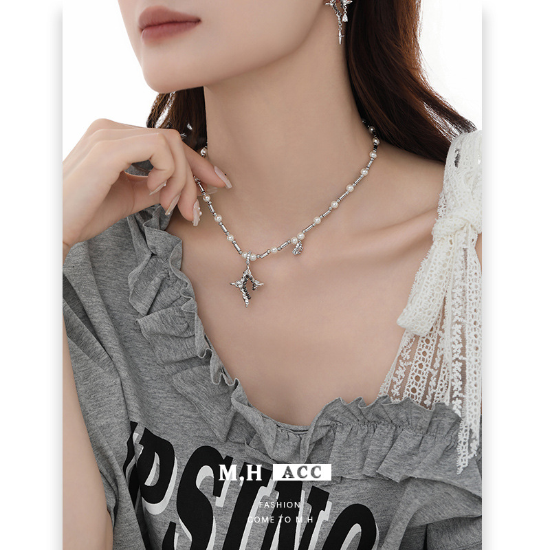 Unique and original hollowed-out four-pointed star necklace for women, 2025 new style, light luxury, fashionable, niche and high-end collarbone chain Specification drawing