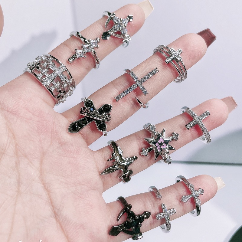 A retro cross punk, dark and unique open-mouth ring for women's fashion, a niche Instagram cold style index ring details Picture