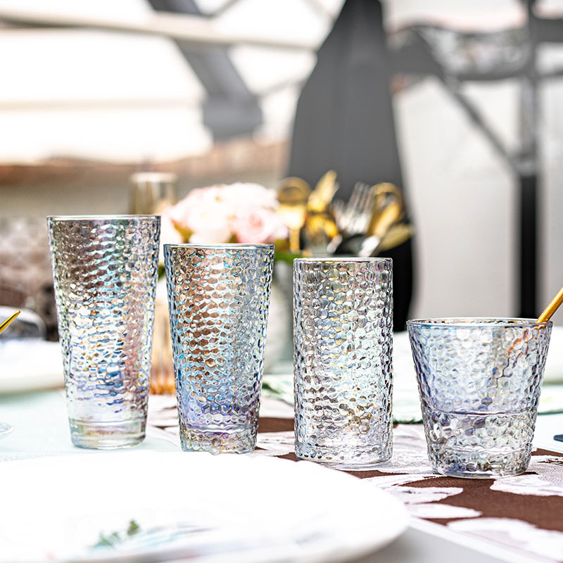 Relief glass cups, heat-resistant tea cups for restaurants, transparent gilded milk water cups, creative golden edge hammer-patterned cups wholesale Application Scenario